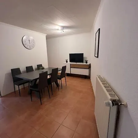Dom wakacyjny Haus Zum Wohlfuehlen Ubach-Palenberg